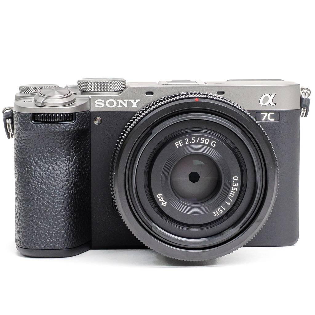 Sony A7C II Silver + 50mm f/2.5 G FE Lens