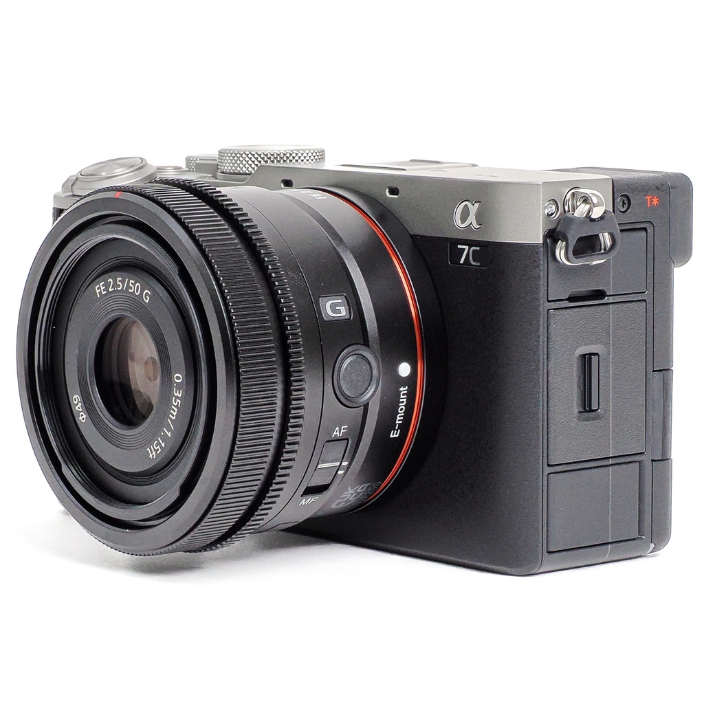 Sony A7C II Silver + 50mm f/2.5 G FE Lens